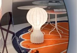 Flos Gatto, 1960 -Home Furnishing Store Gatto table light 4