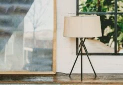 Tripode G6 Table Lamp, 2002