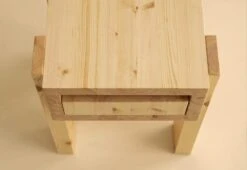 003 Stilts Side Table 20 003 Stilts Side Table -Home Furnishing Store Vaarnii Philippe Malouin 004 stilits side table 1