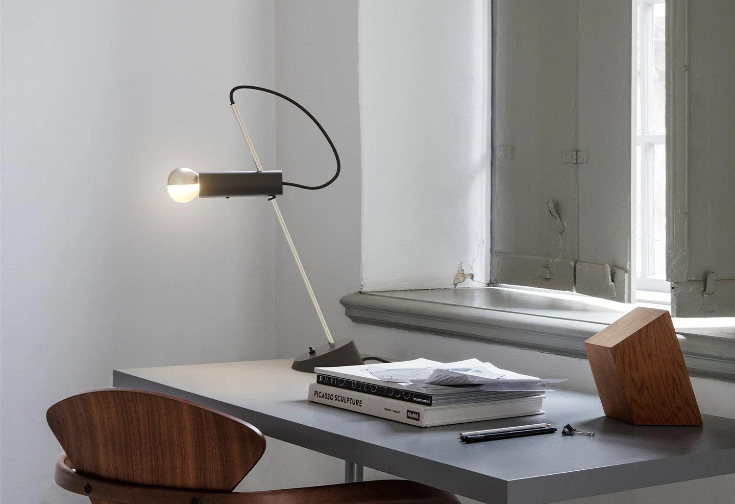 Model 566 Table Light, 1956/2013 6 Model 566 Table Light, 1956/2013 - Image 4