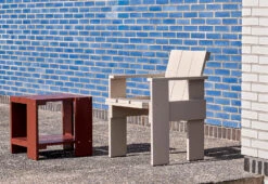 Hay Crate Dining Chair, 2022 -Home Furnishing Store hay gerrit rietveld crate dining chair lifstyle 5