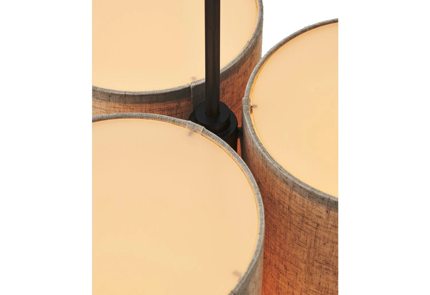 Menu Hashira Cluster Pendant Lamp 12 Menu Hashira Cluster Pendant Lamp - Image 10