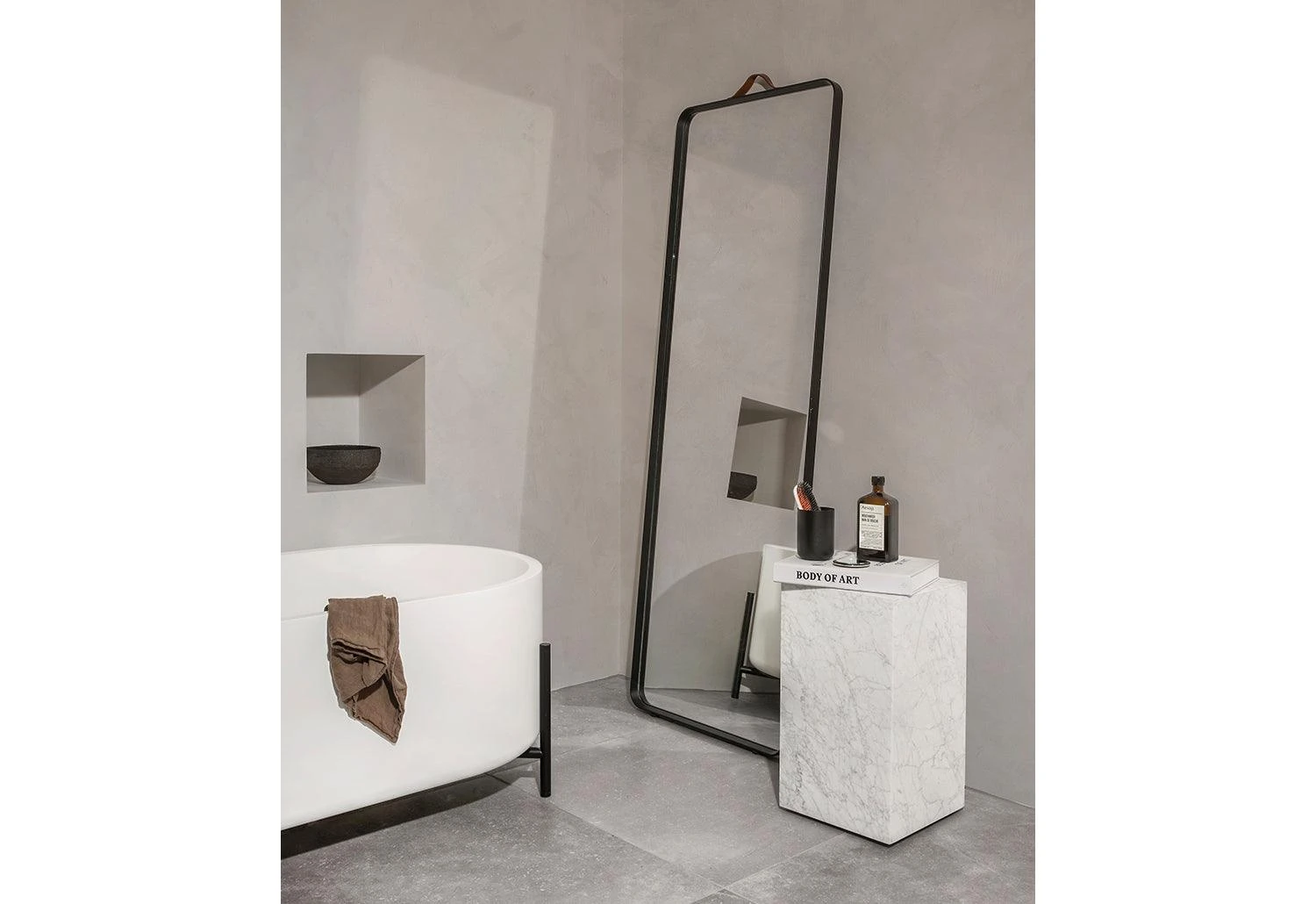 Menu Norm Floor Mirror 5 Menu Norm Floor Mirror - Image 3