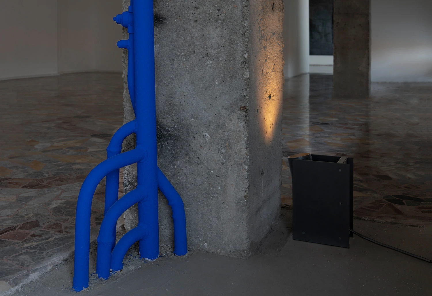 Plint Spotlight Floor Lamp 8 Plint Spotlight Floor Lamp - Image 6