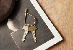 Moebe Brass Key Ring -Home Furnishing Store twentytwentyone Moebe Key Ring 1