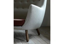 Poet Sofa, 1941 24 Poet Sofa, 1941 -Home Furnishing Store twentytwentyone finn juhl anderssen voll poet sofa coda 0100 elegance leather indian red walnut