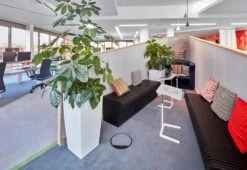 Vitra NesTable, 2007 19 Vitra NesTable, 2007 -Home Furnishing Store vitra nes table feature 4