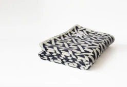 Home Furnishing Store -Home Furnishing Store wall and wall woodblock throw 1